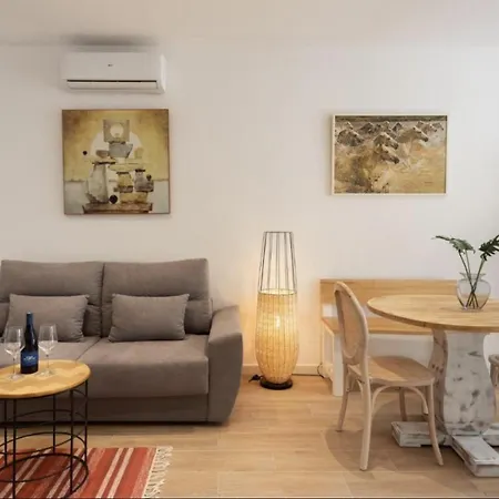 Old Town By Homing Apartment *